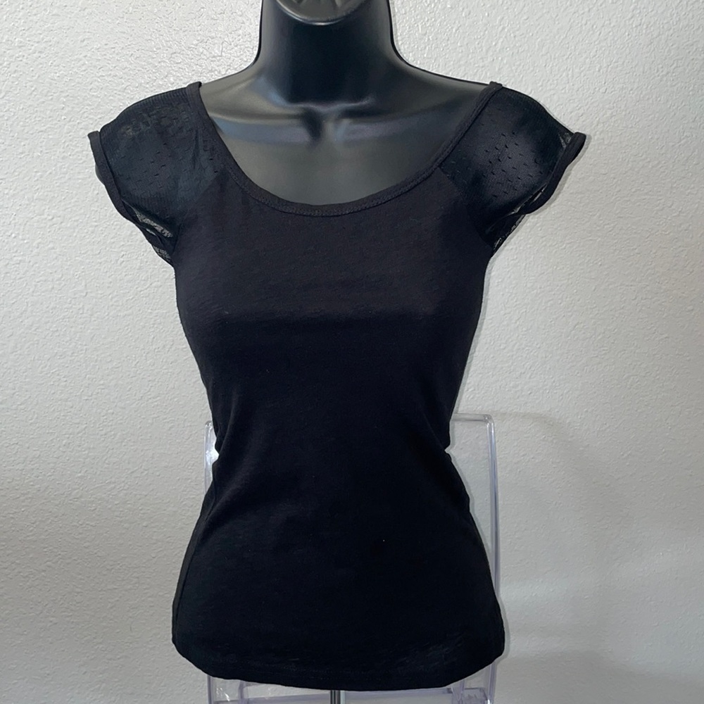 Color story lace top short sleeve small